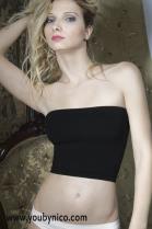 TOP FASCIA IDEALE NEL TUO TEMPO LIBERO.. MA ANCHE DA INDOSSARE NELLE TUE SERATE SOTTO UN CAPO TRASPARENTE ED IN ALTRE COME CAPO ESTERNABILE...  DISPONIBILE IN TAGLIA UNICA,VESTE DALLA SECONDA ALLA QUARTA.. CONFEZIONATO NELLA MORBIDA MICROFIBRA YOUBYNICO..E' UN PRODOTTO MADE IN ITALY 
